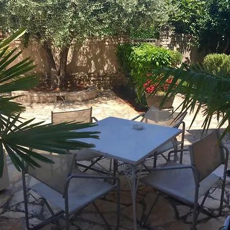Apartman Zoe *